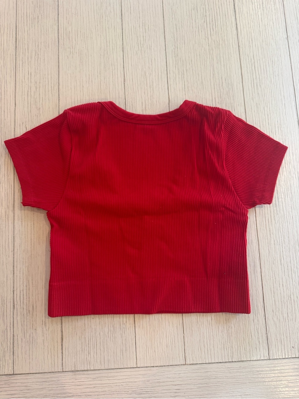 Garage Ribbed Deep V Crop Top - Picture 2 of 4